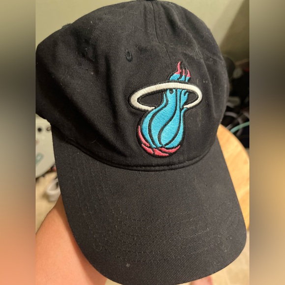 Miami Heat Item of The Game Hat Cap Adult One Size black - Picture 2 of 3